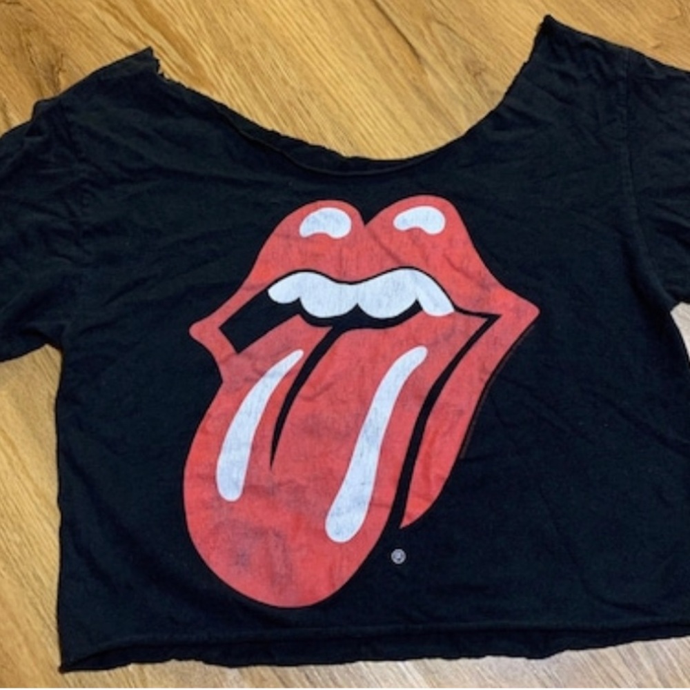 Distressed vintage Rolling Stones cropped shirt